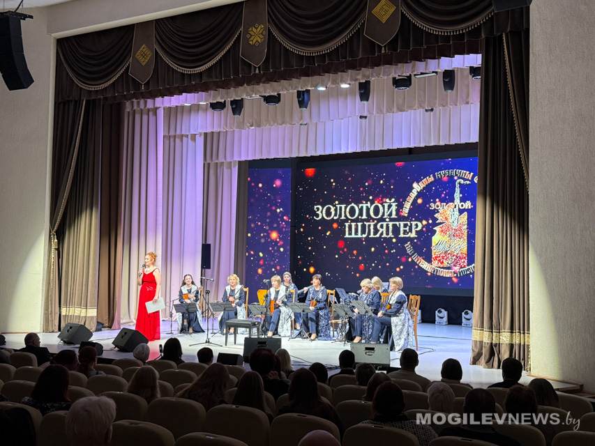 «Виртуозы из Витебска» покорили Могилев на фестивале «Золотой шлягер». Фото