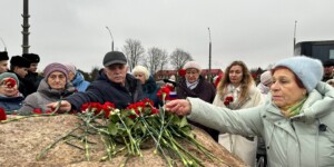 Могилев чтит память Константина Симонова: митинг на «Буйничском поле» и литературные чтения