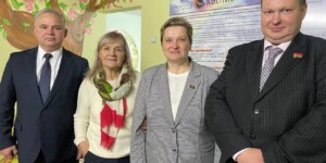 Парламентарии готовят подарки для детского хосписа: как прошла встреча в Могилеве