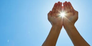 Паника накатывает? Техника «5–4–3–2–1» вернет вас в реальность за 60 секунд