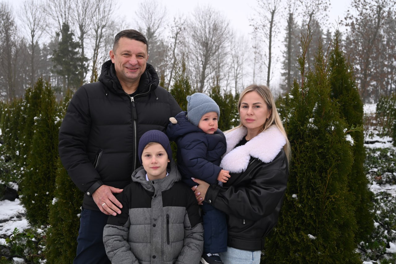 «Многие не верили, что мы выращиваем всё сами»: история семьи Зайцевых, которая доказала обратное