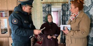 В Могилевском районе сотрудники РОЧС проверили условия проживания пожилых и многодетных семей