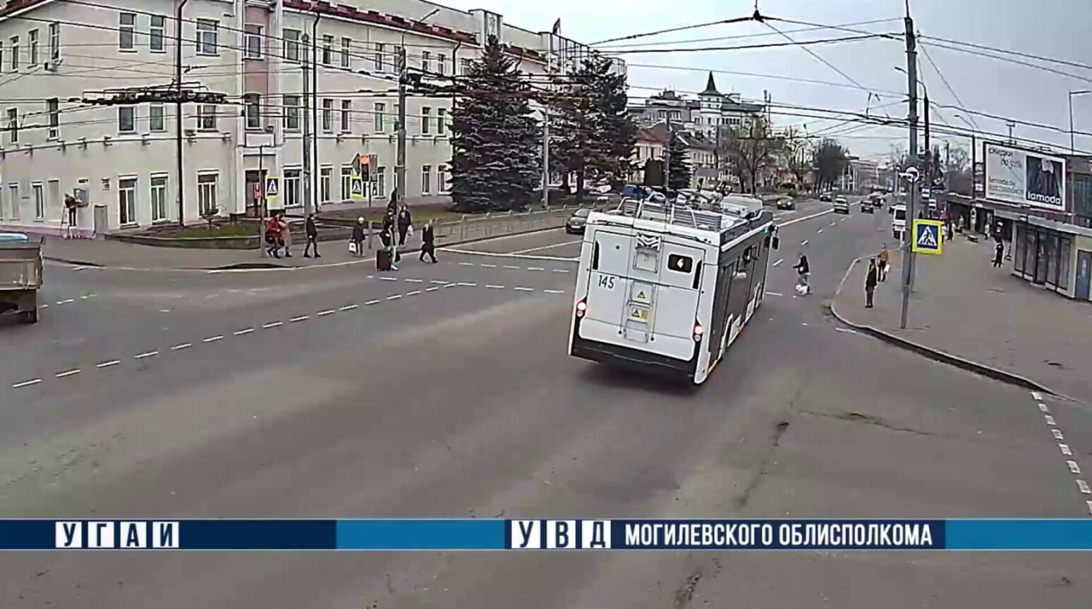 В Могилеве водитель троллейбуса сбил 12-летнюю девочку на пешеходном переходе