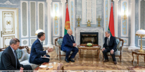 Переговоры Лукашенко со спецпосланником США Коулом продолжились в субботу