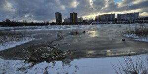 Пенсионер провалился под лед в Могилеве