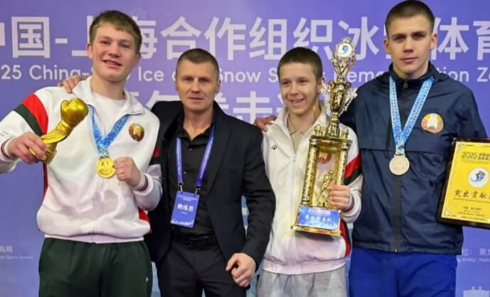 Бобруйский боксер Денис Лесун стал чемпионом международного турнира в Харбине