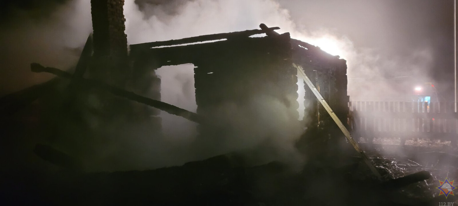 Трагедия в деревне Долгое: при пожаре частного дома погиб мужчина