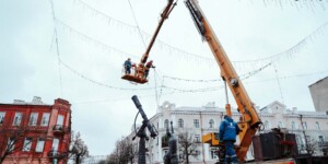 Могилев готовится к новогодним праздникам. Фото