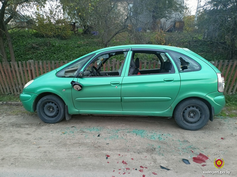 Ревнивец выместил эмоции на чужом автомобиле