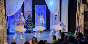 Чудеса случаются: в Могилеве вручили подарки детям в рамках акции «Елка желаний»