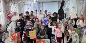 «Елочка желаний» исполнила мечты: как акция патриотов Беларуси подарила новогоднее чудо детям по всей стране