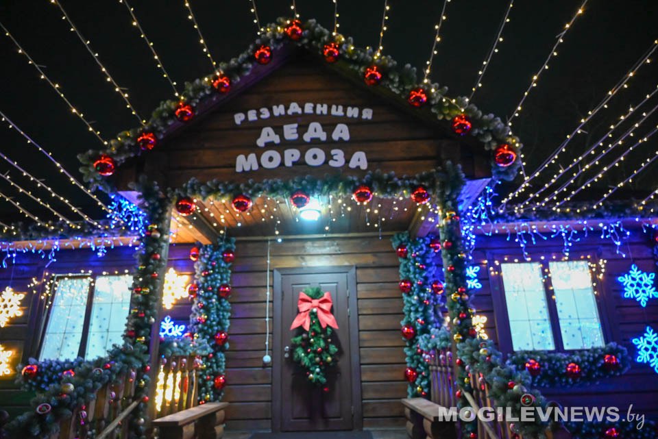 Кто не сможет подработать Дедом Морозом в новогодние праздники рассказали в налоговой инспекции