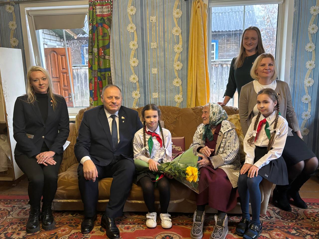 Живая история Могилева: Надежда Искрова принимает поздравления с 100-летним юбилеем