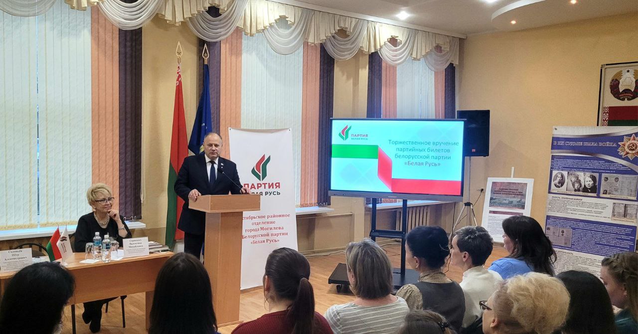 Память — вакцина для будущего: Петр Соловьёв встретился с коллективом технологического колледжа