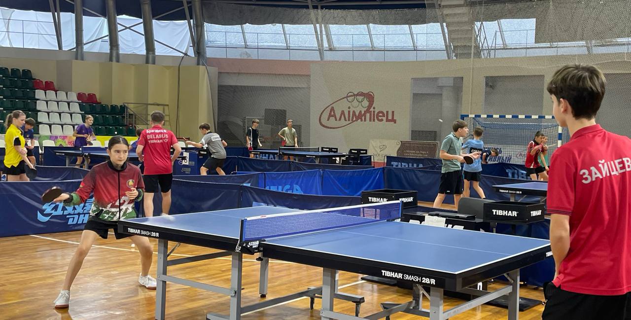 В Могилеве стартовал международный мемориал Тани Карпинской по настольному теннису
