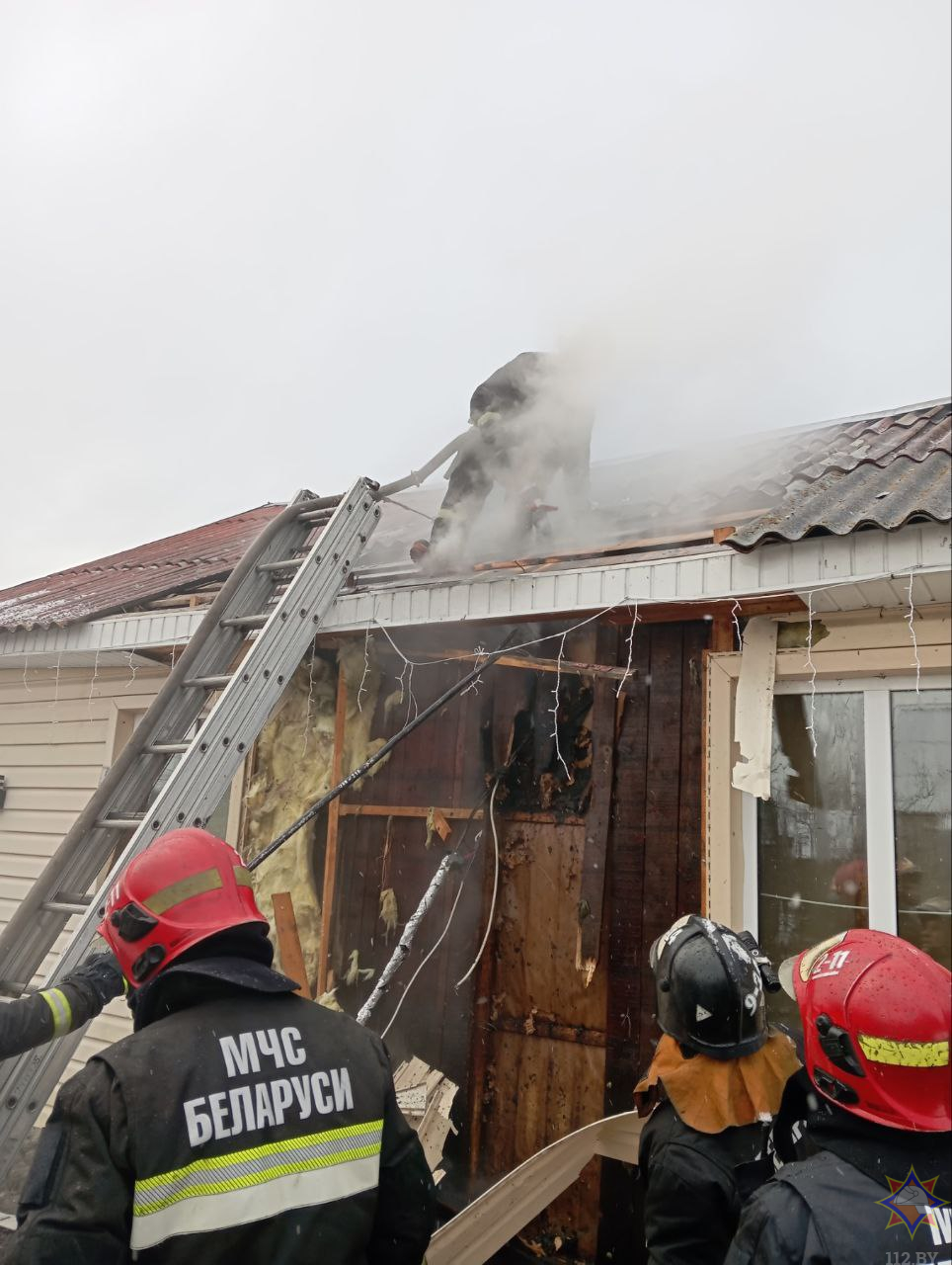 В агрогородке Воротынь Бобруйского района горел магазин