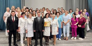 Акция «Наши дети»: в Могилеве детские медучреждения получили сертификаты и поздравления с праздниками