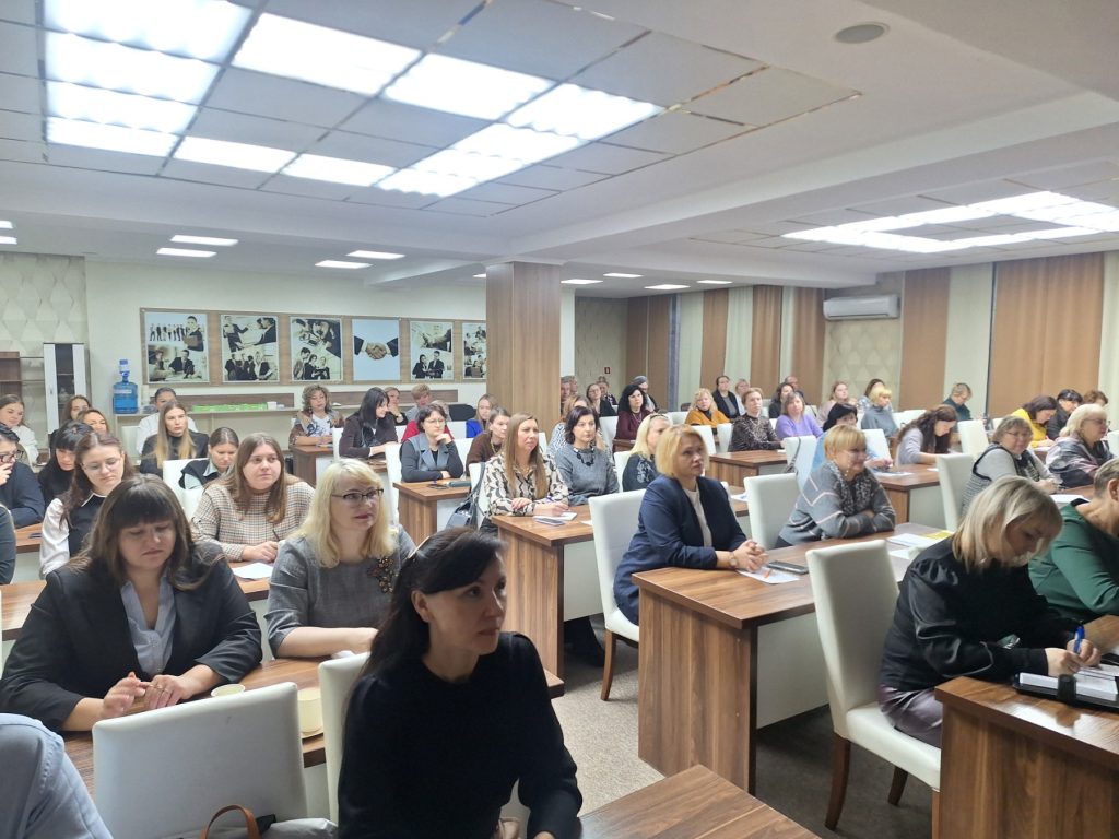 Узнали, чему учились профсоюзные лидеры в Могилеве