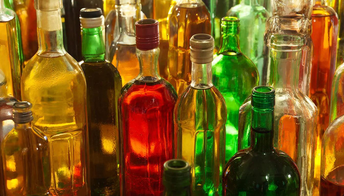 Совмин утвердил алкогольные лимиты: сколько вина, водки и коньяка можно произвести в Беларуси в 2026 году