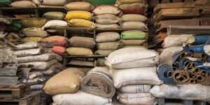 Электрик под напряжением: работник в Могилеве сдал в ломбард стройматериалы с работы