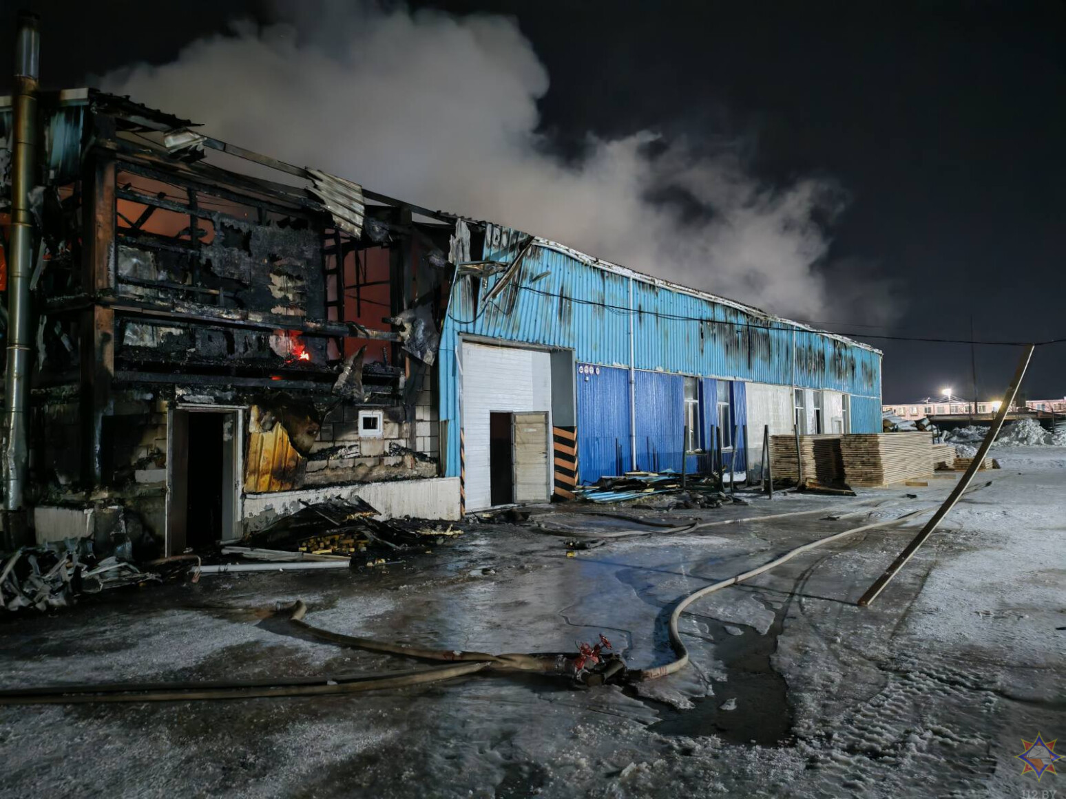 В Горках загорелся деревообрабатывающий цех. Сработавшая сигнализация помогла избежать худшего