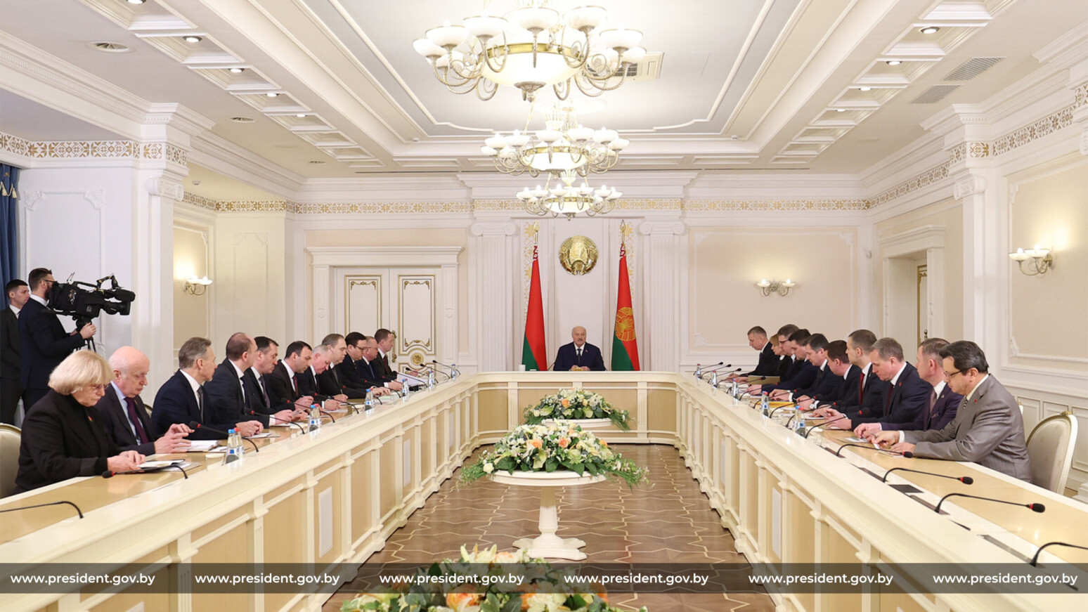 Лукашенко потребовал взвешенного подхода: в Беларуси обсуждают создание центра подготовки кадров будущего