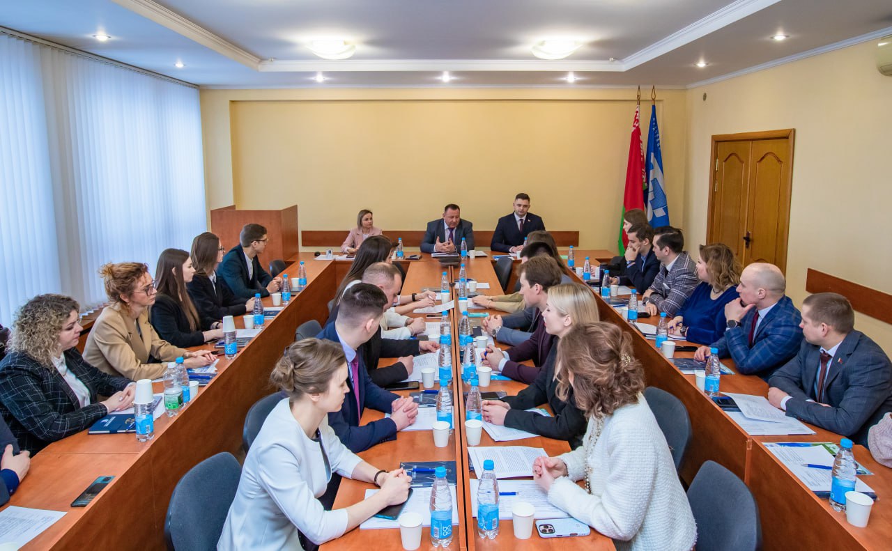 Правовое просвещение, участие в патриотических акциях, развитие творческого потенциала – приоритеты профсоюзной молодежи