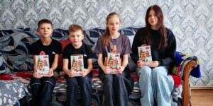 Партия «Белая Русь» поздравила многодетную семью в Бобруйске