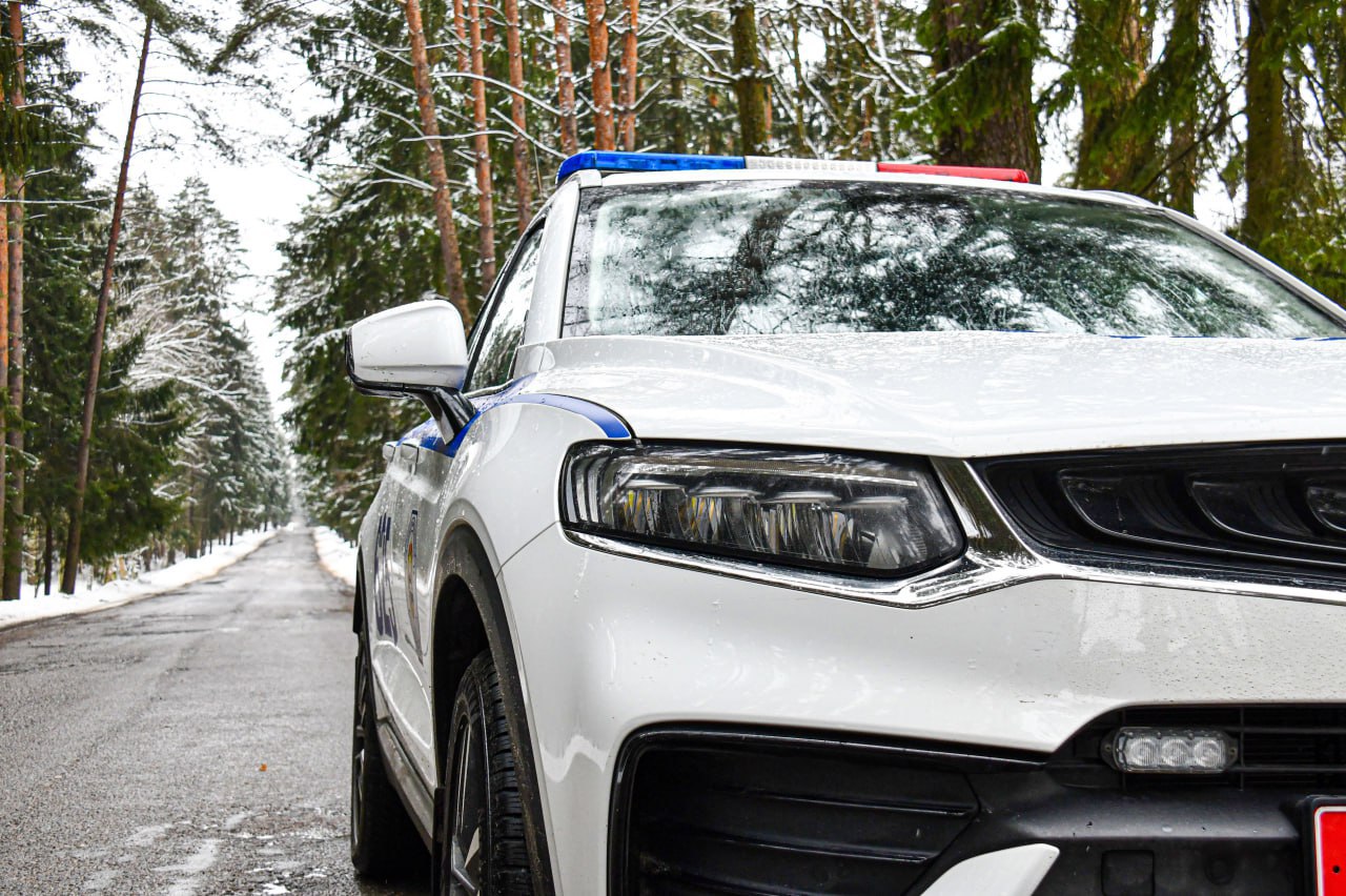 МВД усилило контроль на дорогах в Рождество и 8 января: особое внимание — нетрезвым и бесправным водителям