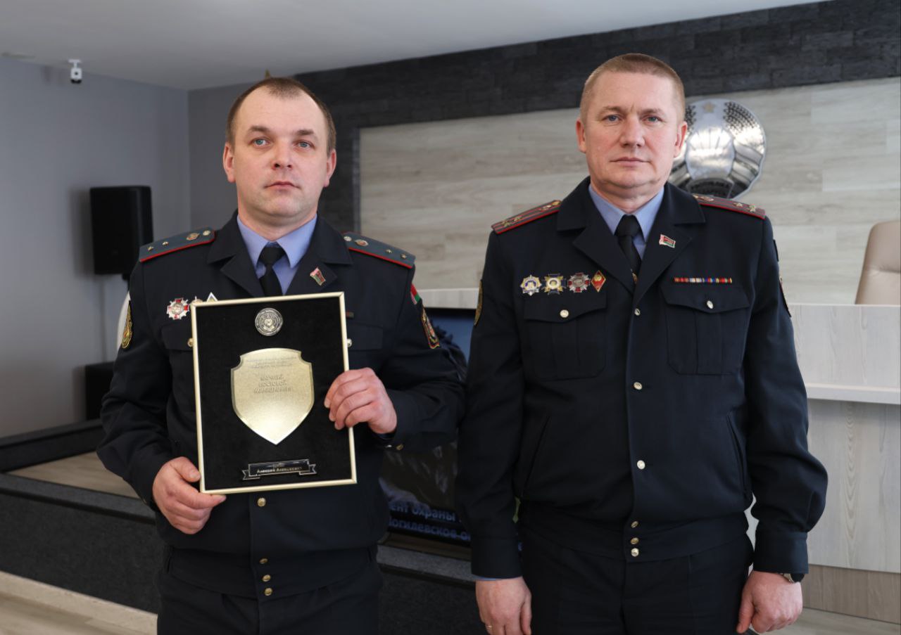 Узнали, где служат лучший милиционер роты милиции и сотрудник оперативно-дежурной службы
