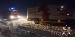 Стихия усиливается: спасатели Могилевской области отбуксировали 16 авто, введен режим повышенной готовности