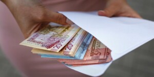 Трудовые отношения не были оформлены, теперь работодателя ждет солидная выплата в бюджет