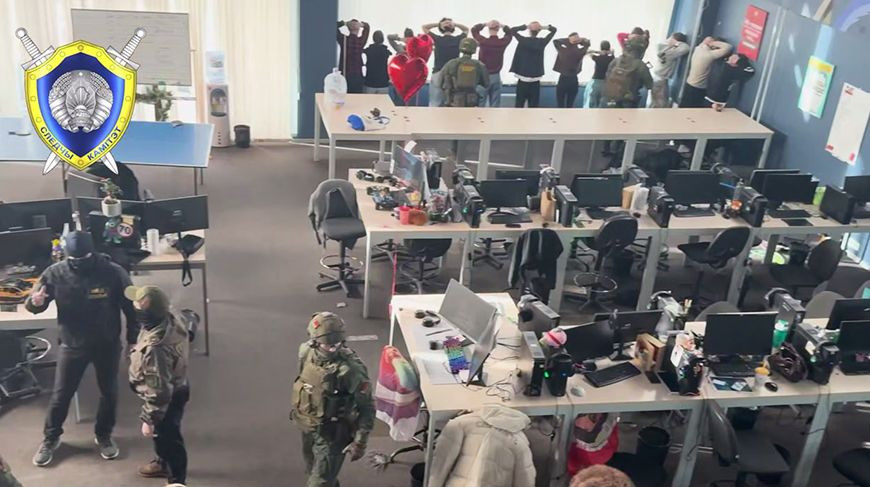 До 2 млн долларов в месяц: в Минске пресекли работу мошеннических кол-центров