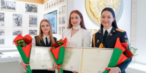 Анатолий Исаченко встретился с молодежью в Музее Славы Могилевщины