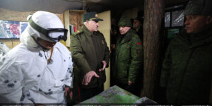 Александр Лукашенко посетил 227-й общевойсковой полигон в ходе внезапной проверки боеготовности армии