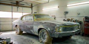 Деньги взял, машину не покрасил: в Могилеве ИП обманул клиента на ремонте авто