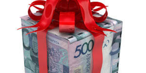 Нужно ли платить подоходный, приняв денежный подарок от неблизких родственников?