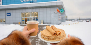 Масленица с «Санта»: 22 февраля могилевчан будут угощать бесплатными блинами и ягодным морсом