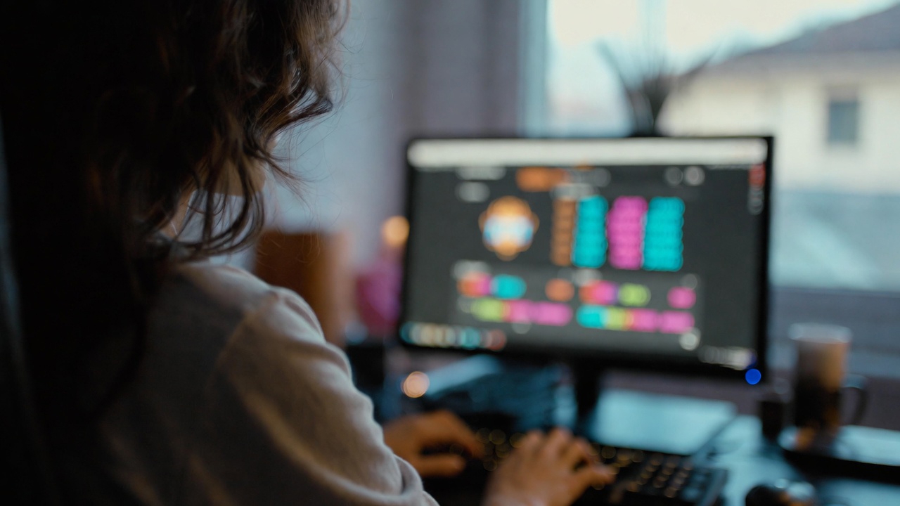 Переводила "премии" себе: главбух в Могилеве похитила 185 тыс. рублей компании на онлайн-казино