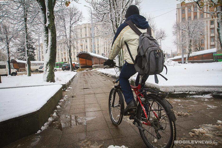 Погода на выходные: порывистый ветер и гололедица в Могилевской области