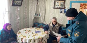 Рейды МЧС по домам: на что обращают внимание спасатели, проверяя печное отопление