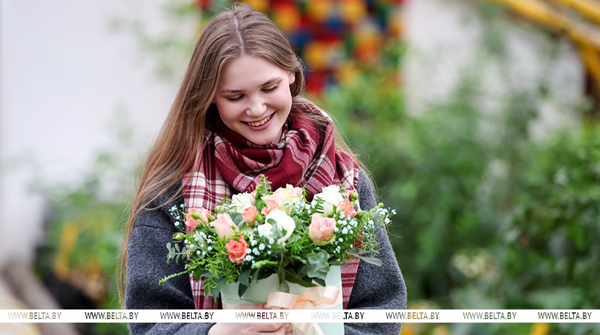 "Вы - самое ценное, что есть в нашей жизни". Лукашенко поздравил соотечественниц с 8 Марта