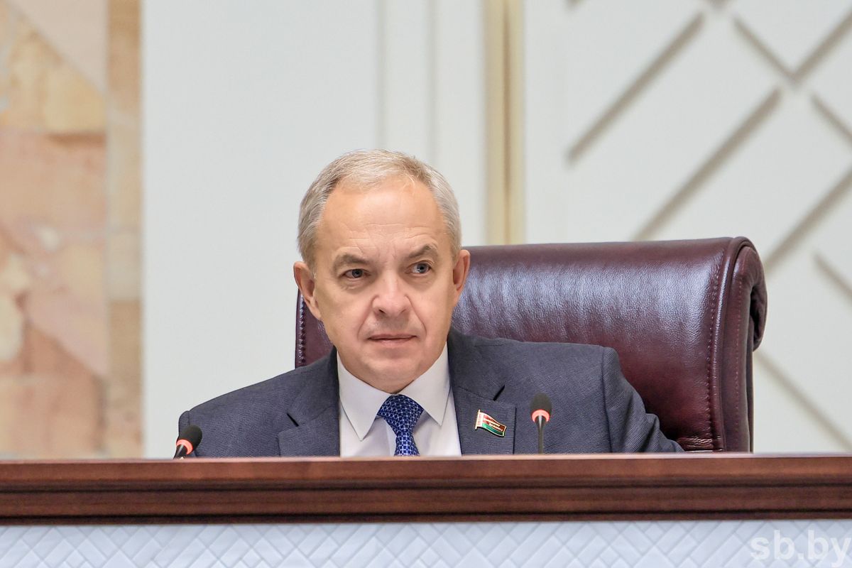 Связь власти с народом: Игорь Сергеенко подвел итоги двухлетней работы парламентариев