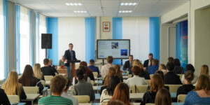 «Будущее. Сейчас»: в Могилеве обсудили, кто напишет историю завтрашнего дня. Фото