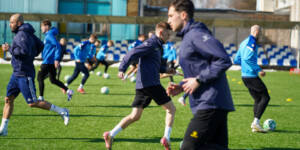 «Днепр» активно готовится к возвращению в высшую лигу. Фото