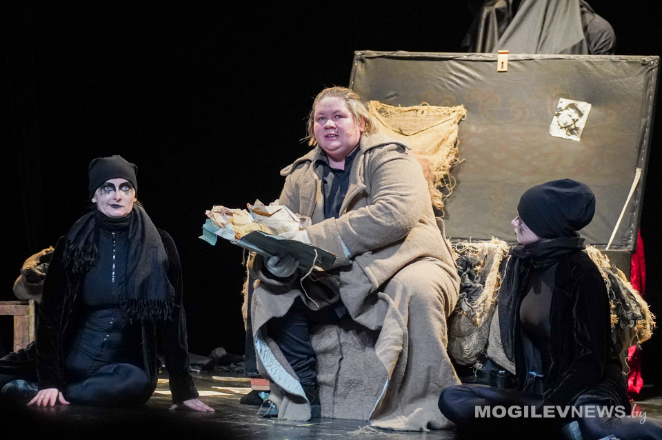 Трагедия жизни, подаренная как миг: «Носферату» показали в Могилеве. Фото