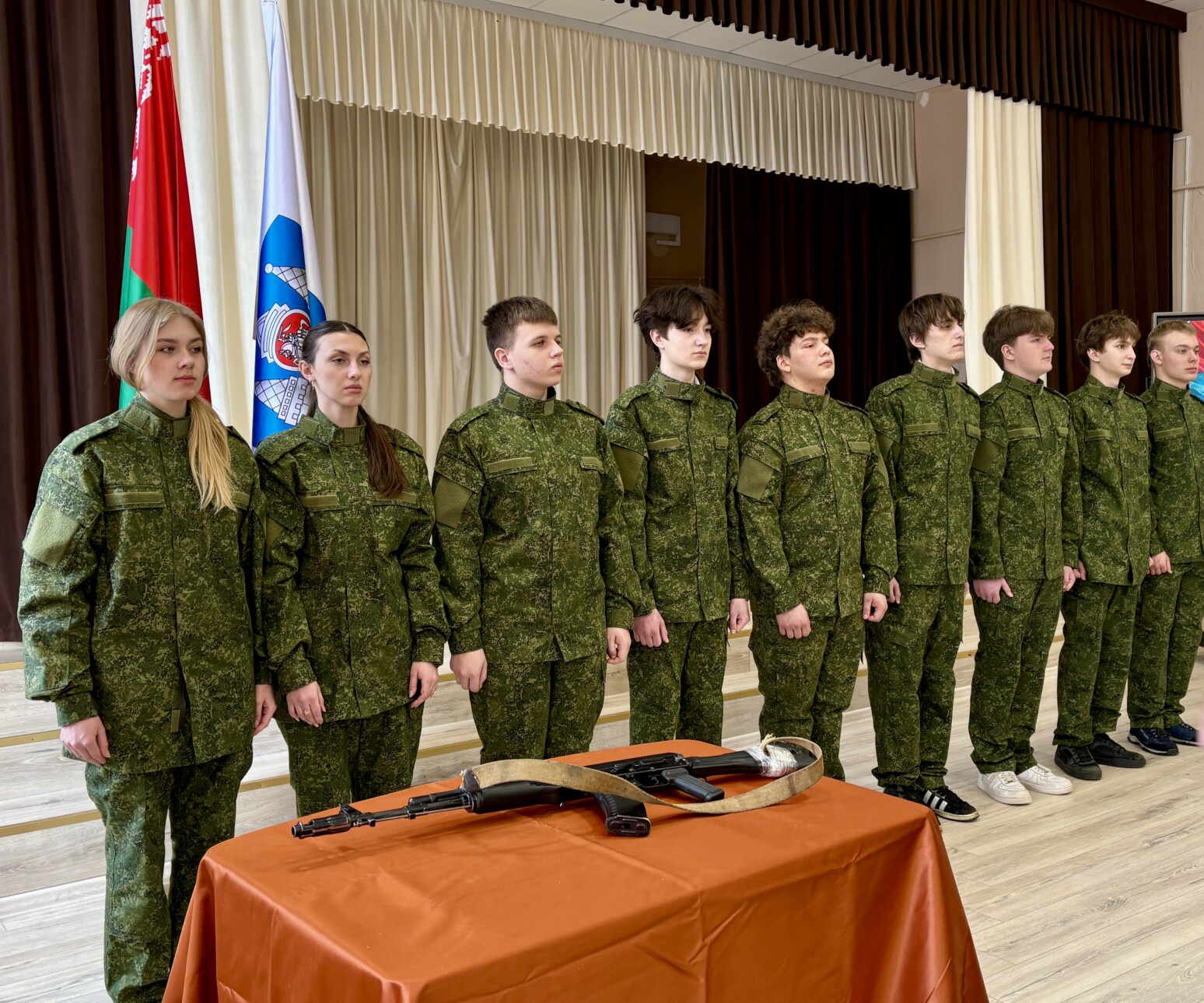 Юные патриоты из семи школ Могилева осваивают военное дело в клубе «Днепровский рубеж»