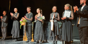 «Шинель. Гоголь»: в Могилеве показали хореографическую притчу о «маленьком человеке». Фото