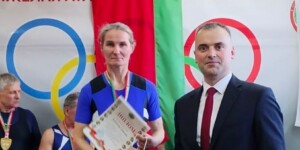 Кондуктор из Могилева завоевала золото на чемпионате Беларуси по тяжелой атлетике