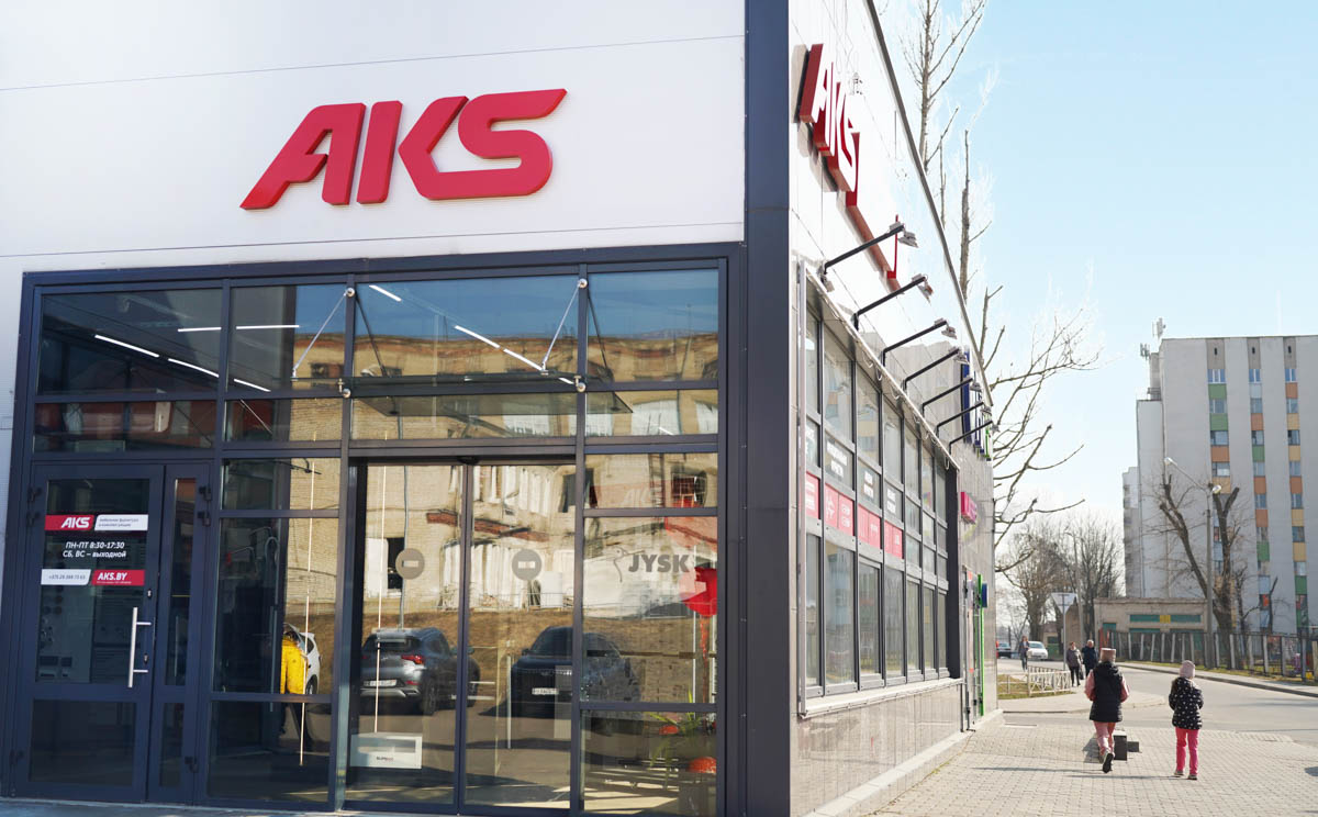 Всё для мебели и интерьера в новом шоуруме мебельной фурнитуры на ул. Тимирязевской, 15а